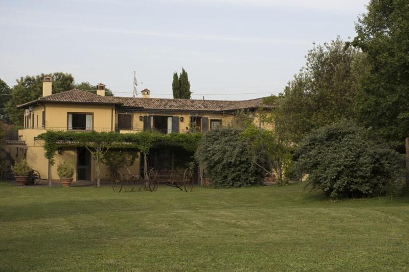 Agriturismo Scuderie Della Contea Сутрі Екстер'єр фото